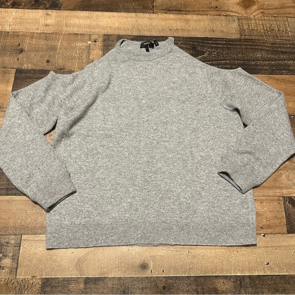 Theory Toleema B Cold Shoulder Cashmere Sweater - Picture 2 of 6